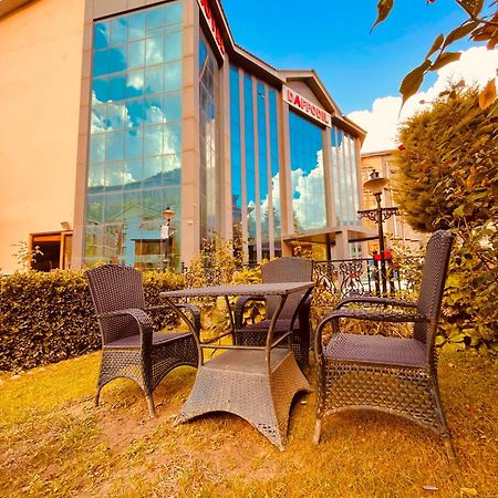 Hotel The North Wind In City Center, Manali Kültér fotó